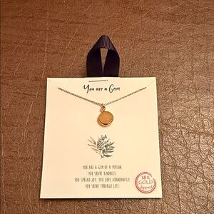 Gold Pendant Necklace